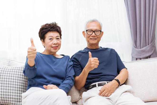 的帮助有多大简直超乎你的想象别不信j9九游会登录父母有退休金对子女(图2)
